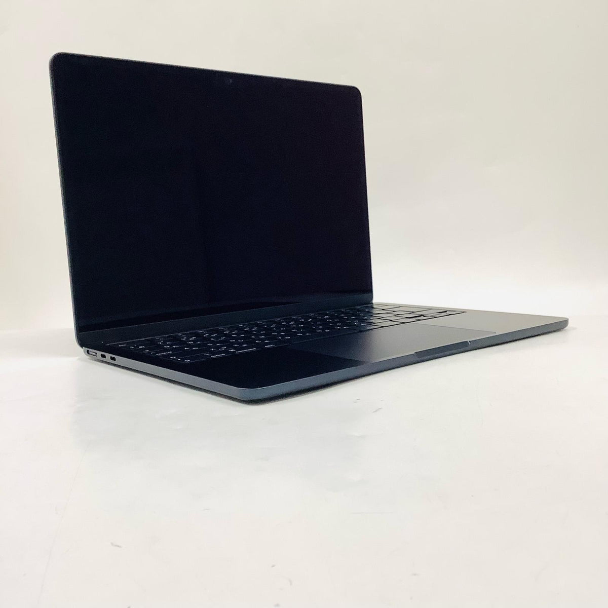 【全額返金保証】【最速発送】Apple MacBook Air 13インチ 2025 Apple M4 16GB 512GB ミッドナイト 100% 美品 動作確認済