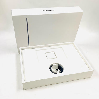 【全額返金保証】【最速発送】Apple MacBook Air 13インチ 2025 Apple M4 16GB 512GB ミッドナイト 100% 美品 動作確認済