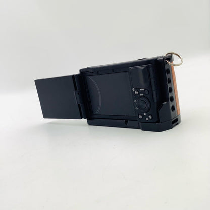 【全額返金保証】【最速発送】Sony コンパクトデジタルカメラ VLOGCAM ZV-1 美品 動作確認済