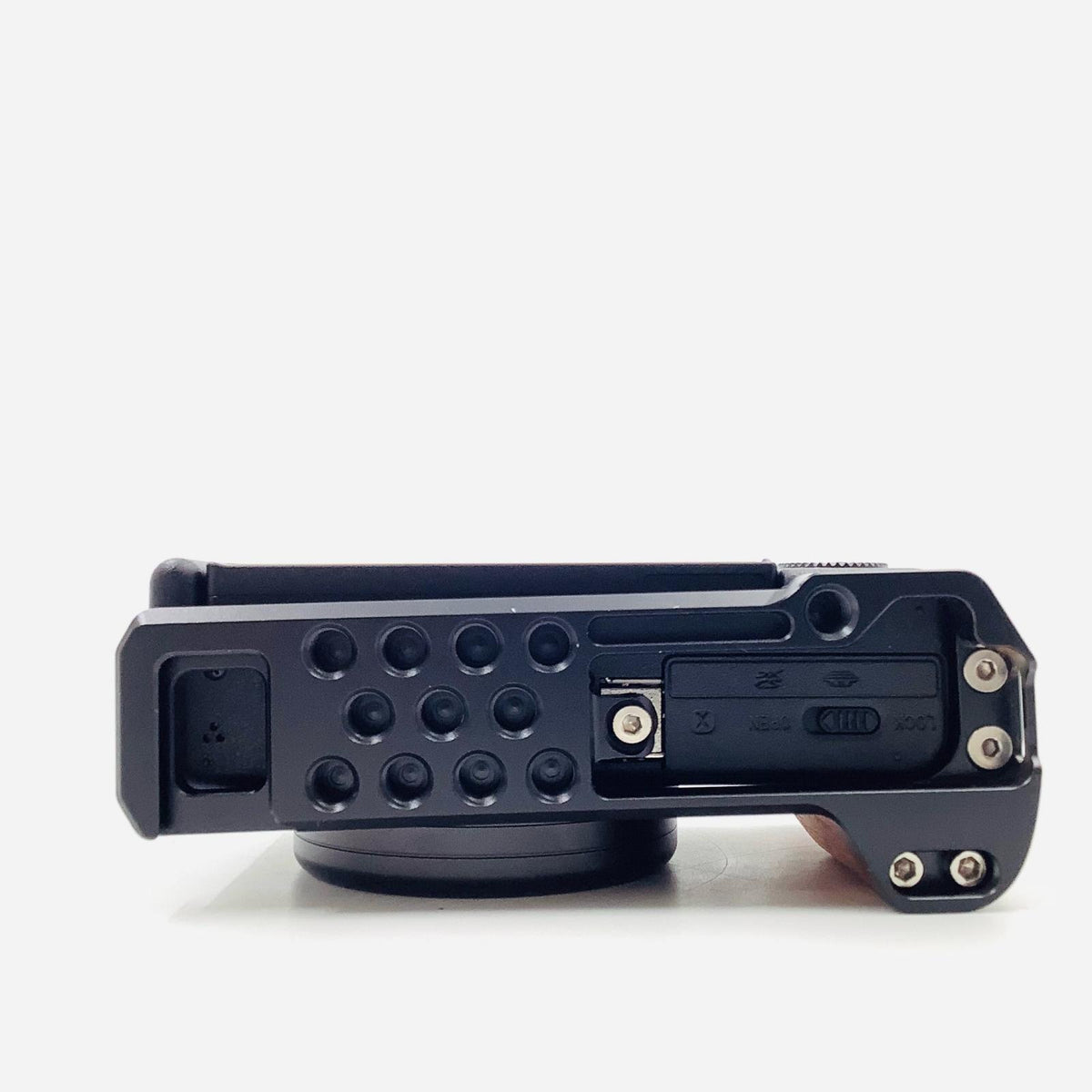 【全額返金保証】【最速発送】Sony コンパクトデジタルカメラ VLOGCAM ZV-1 美品 動作確認済