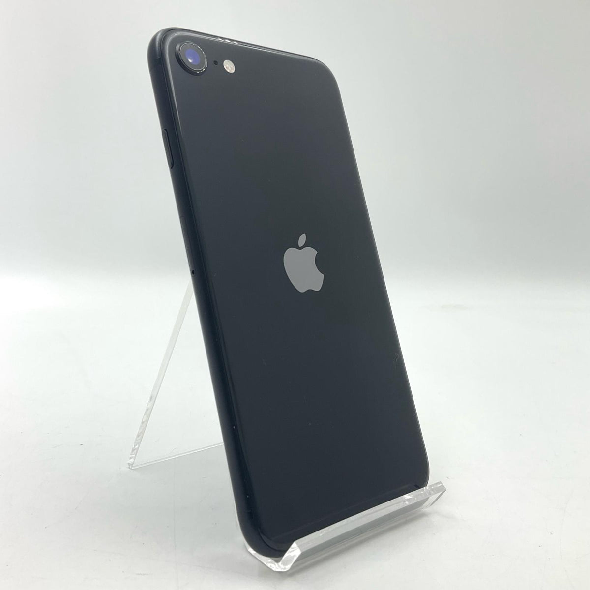 【全額返金保証】【最速発送】Apple iPhone iPhone SE（第2世代） 128GB ブラック au 白ロム 動作確認済 75%