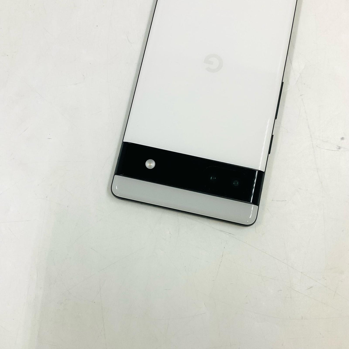【全額返金保証】【最速発送】Google Pixel 6a 128GB チョーク au SIMフリー 白ロム 動作確認済