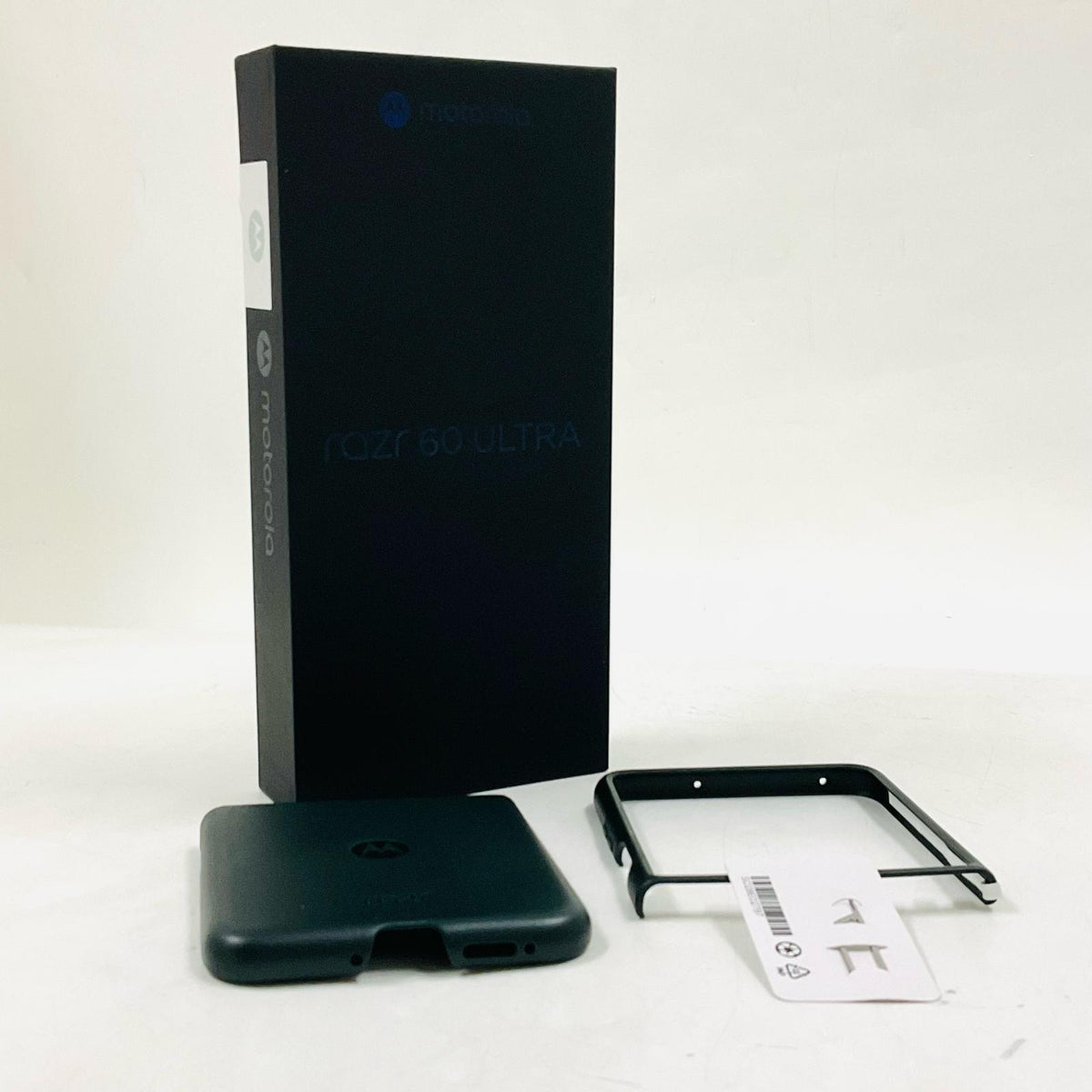【全額返金保証】【最速発送】Motorola razr 60 ultra 512GB pantone — スカラブ SIMフリー XT2551-7 白ロム 美品 動作確認済