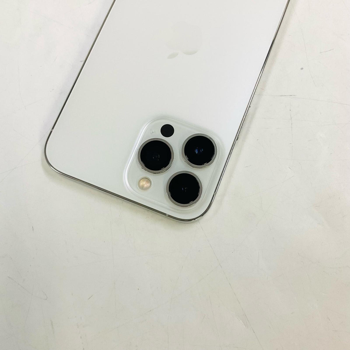 【全額返金保証】【最速発送】Apple iPhone iPhone Pro Max 13 512GB シルバー Softbank SIMフリー 白ロム 動作確認済 79%