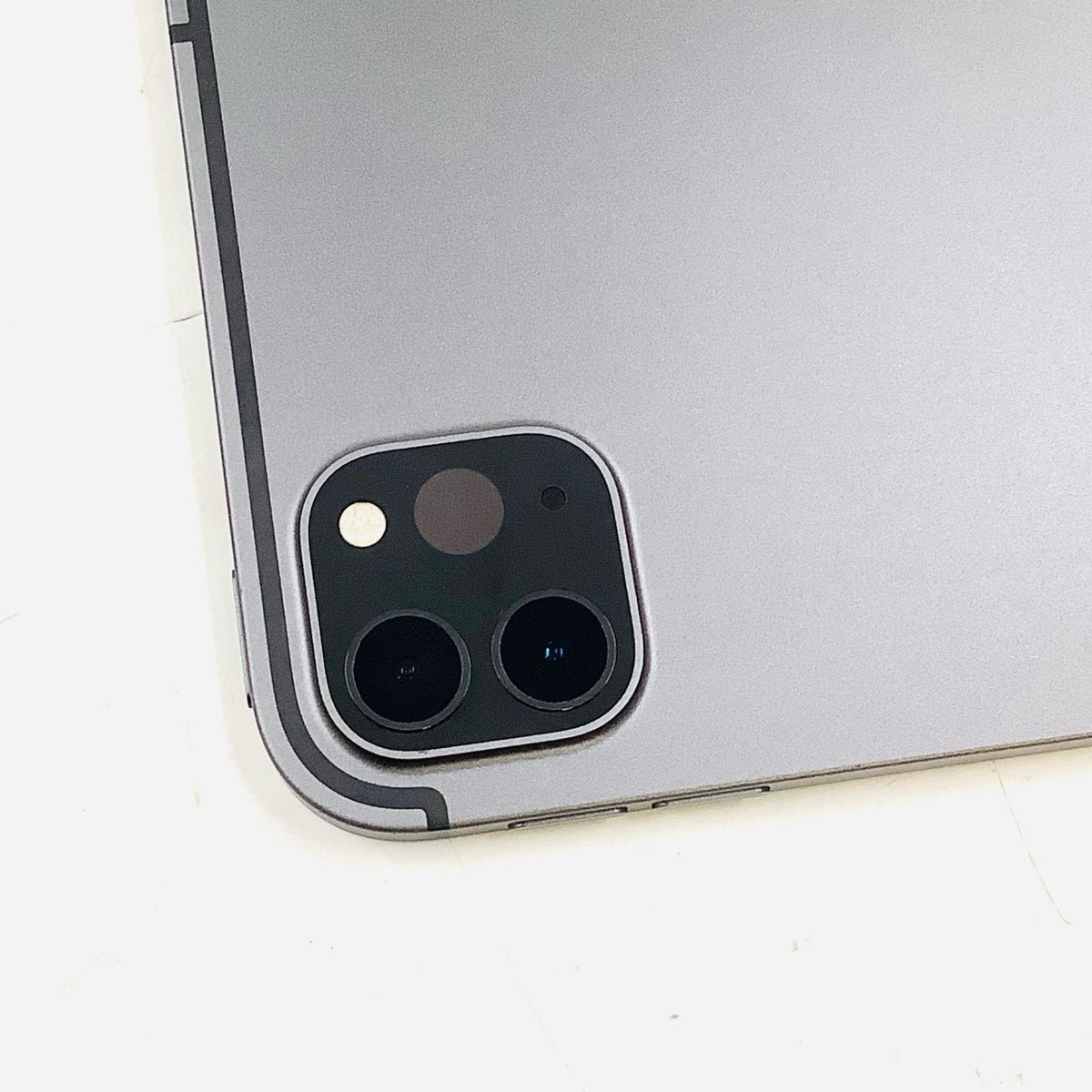 【全額返金保証】【最速発送】Apple iPad Pro 12.9インチ 第5世代 256GB スペースグレイ WiFi+Cellular au 白ロム 超美品 動作確認済