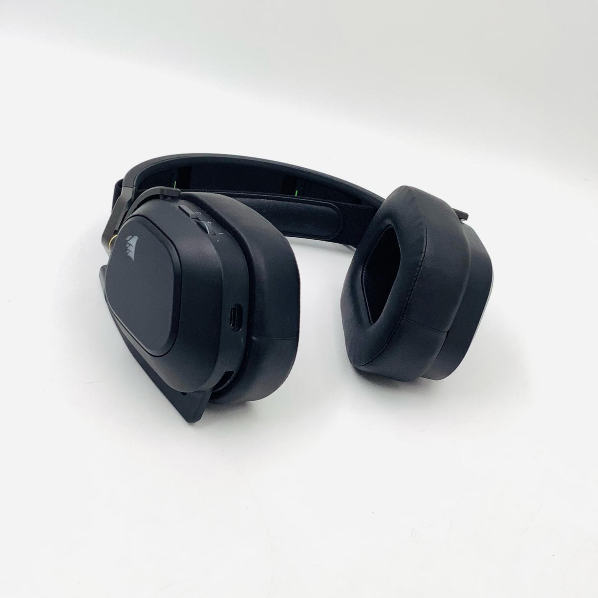 【全額返金保証】【最速発送】Corsair RGB WIRELESSヘッドホン HS80 美品 動作確認済