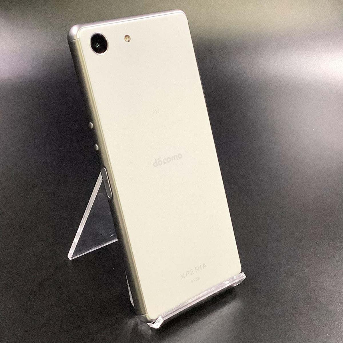 【全額返金保証】【最速発送】Sony Xperia Ace 64GB ホワイト docomo SO-02L 白ロム 動作確認済