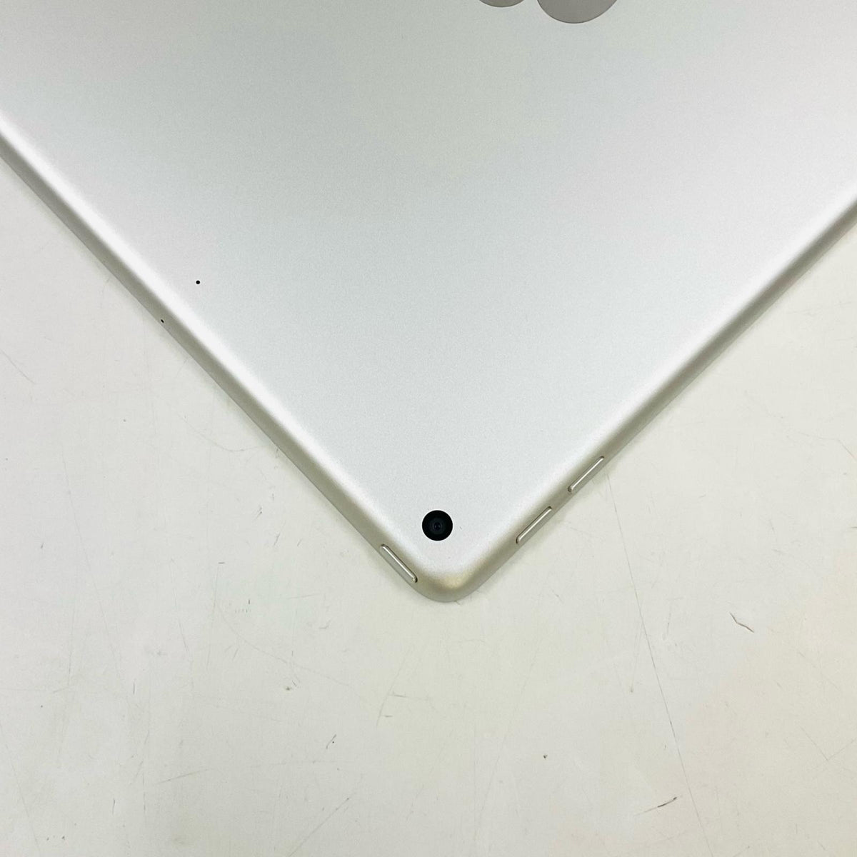 【全額返金保証】【最速発送】Apple iPad iPad 第6世代 128GB シルバー Wi-Fi 超美品 動作確認済