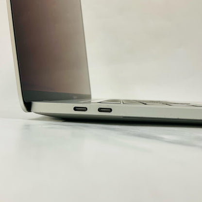 【全額返金保証】【最速発送】Apple MacBook Pro 16インチ 2019 2.3 GHz 8コア Intel core i9 32GB 1TB シルバー 美品 動作確認済