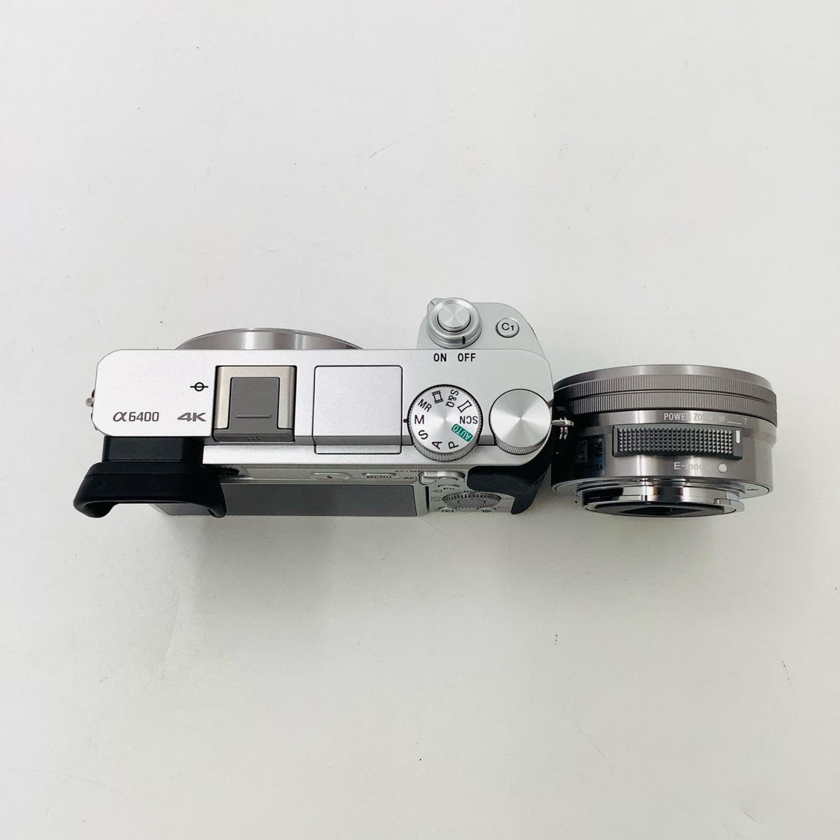 【全額返金保証】【最速発送】 デジタル一眼 α6400 ILCE-6400Y ダブルズームキット シルバー 美品 動作確認済