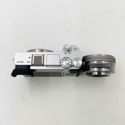 【全額返金保証】【最速発送】 デジタル一眼 α6400 ILCE-6400Y ダブルズームキット シルバー 美品 動作確認済
