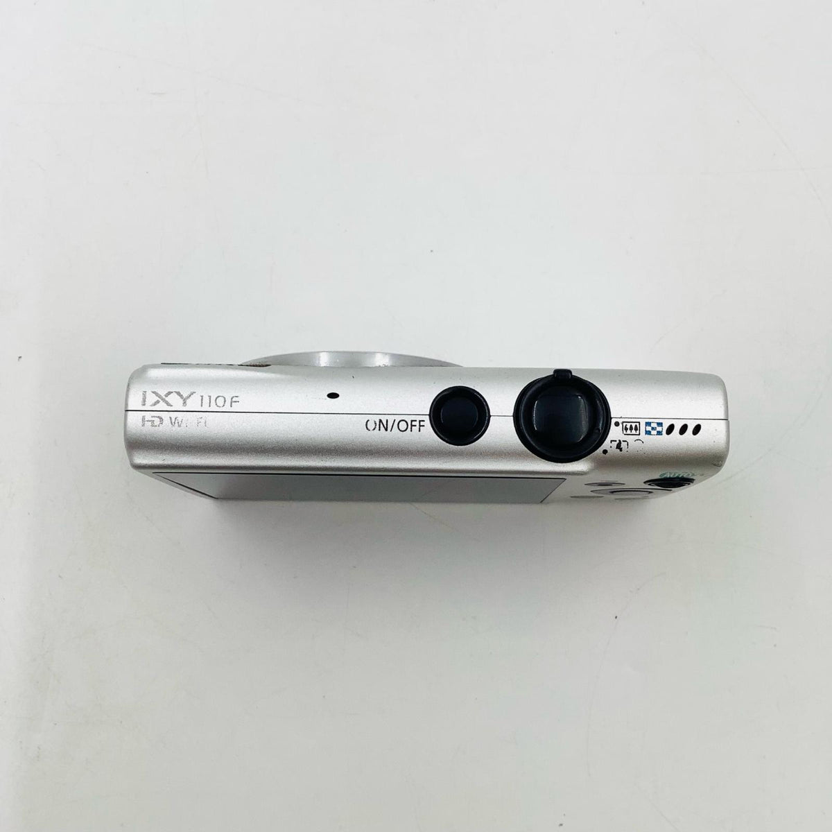 【最速発送】 コンパクトデジタルカメラ IXY 110F シルバー【難有】