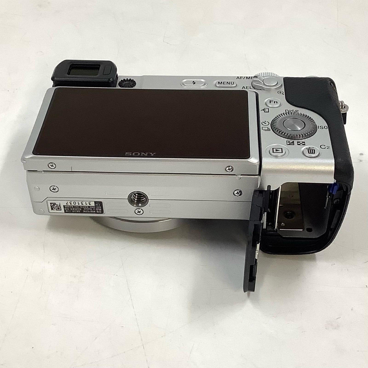 【全額返金保証】【最速発送】 デジタル一眼 α6400 ボディ ILCE-6400 シルバー 美品 動作確認済