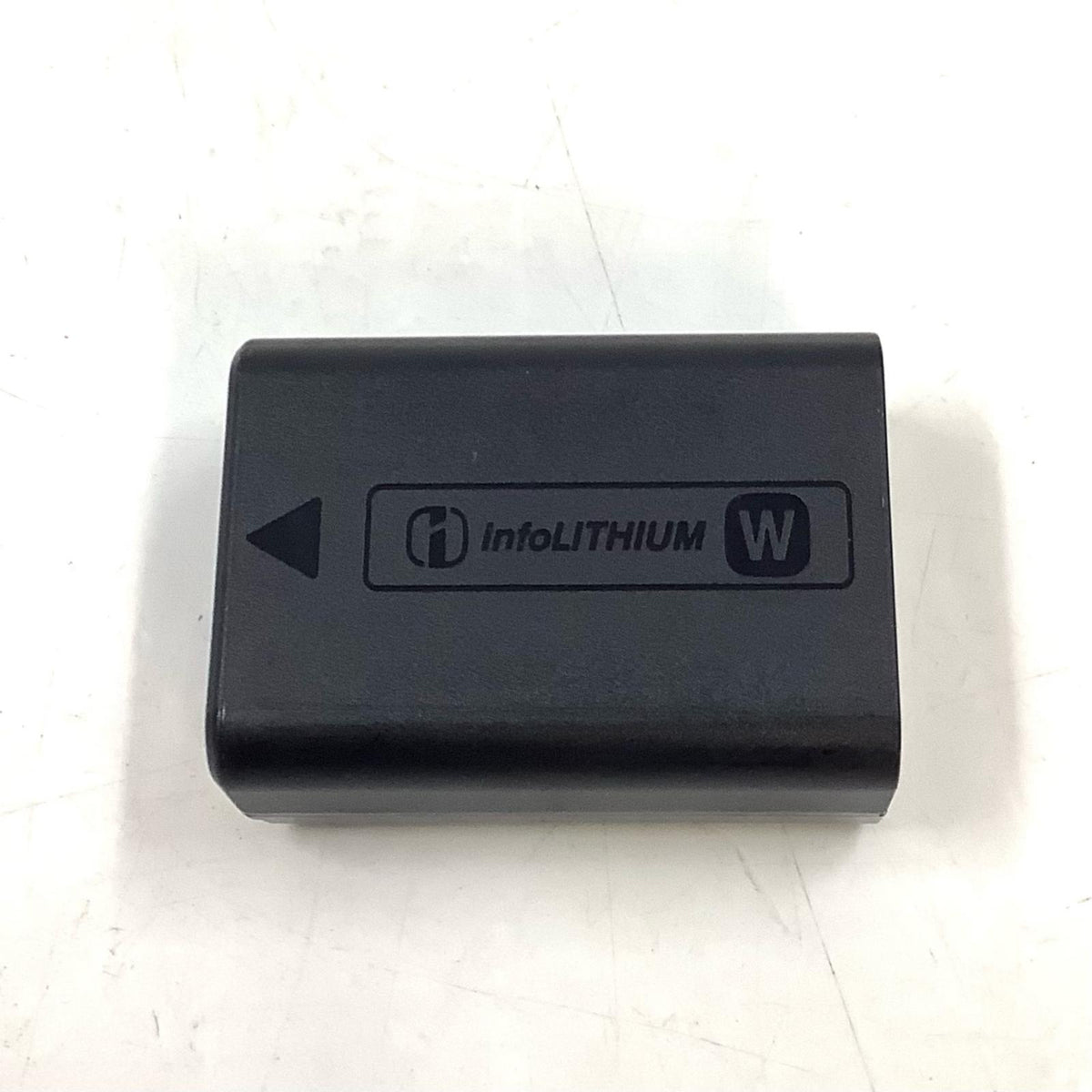【全額返金保証】【最速発送】 デジタル一眼 α6400 ボディ ILCE-6400 シルバー 美品 動作確認済