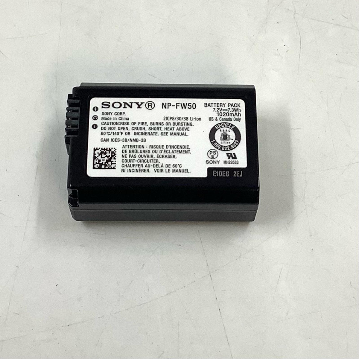 【全額返金保証】【最速発送】 デジタル一眼 α6400 ボディ ILCE-6400 シルバー 美品 動作確認済
