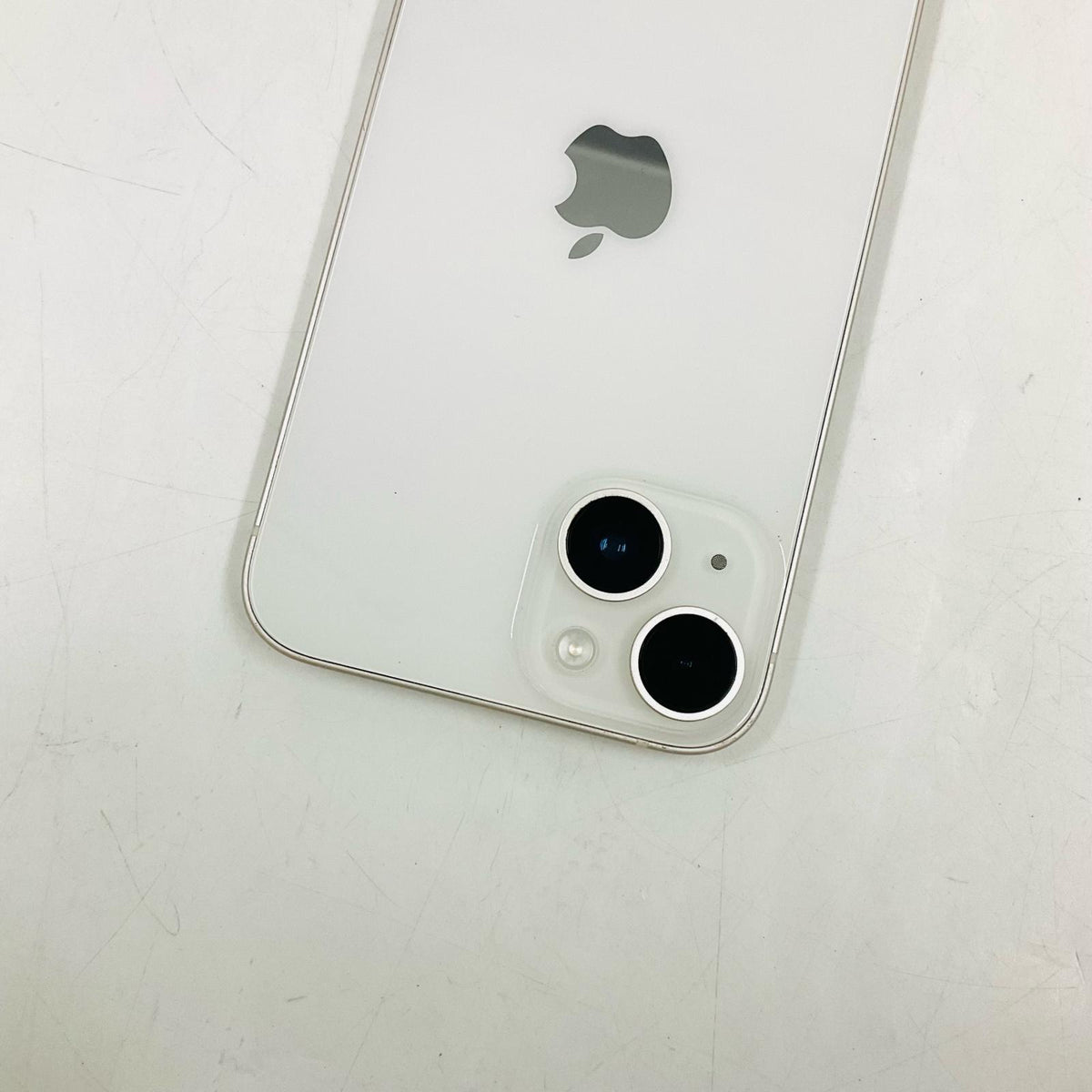 【全額返金保証】【最速発送】Apple iPhone iPhone 14 128GB スターライト docomo SIMフリー 白ロム 美品 動作確認済 86%