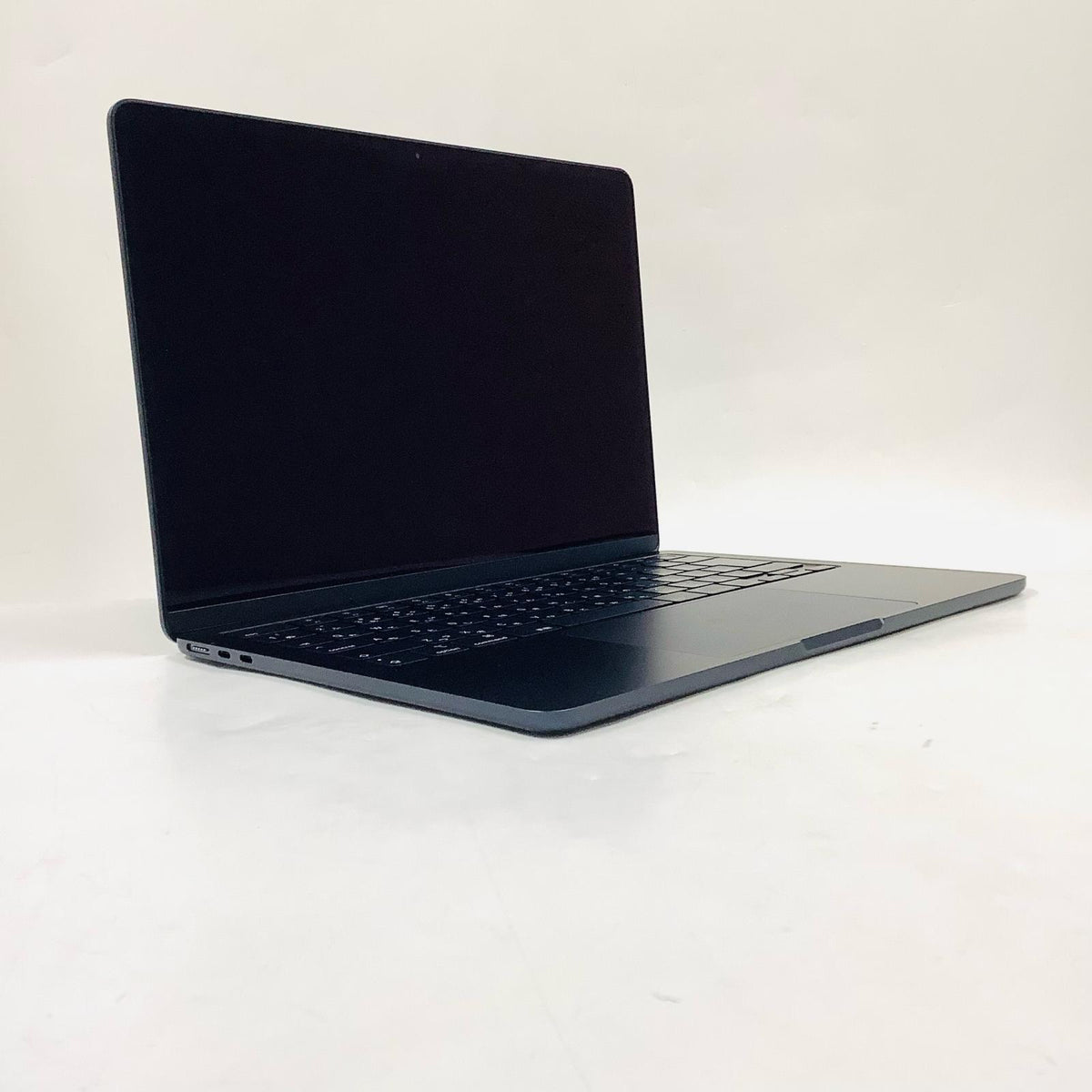 【全額返金保証】【最速発送】Apple MacBook Air 13インチ 2022 Apple M2 16GB 256GB ミッドナイト 100% 美品 動作確認済