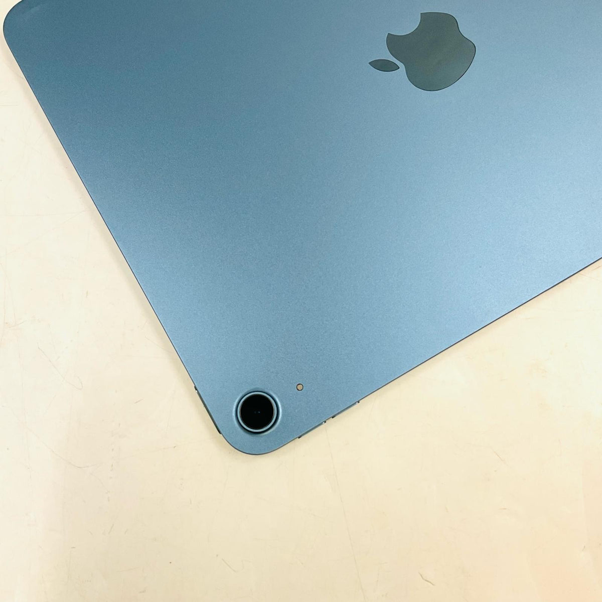 【全額返金保証】【最速発送】Apple iPad Air 10.9インチ 第5世代 256GB ブルー Wi-Fi 動作確認済