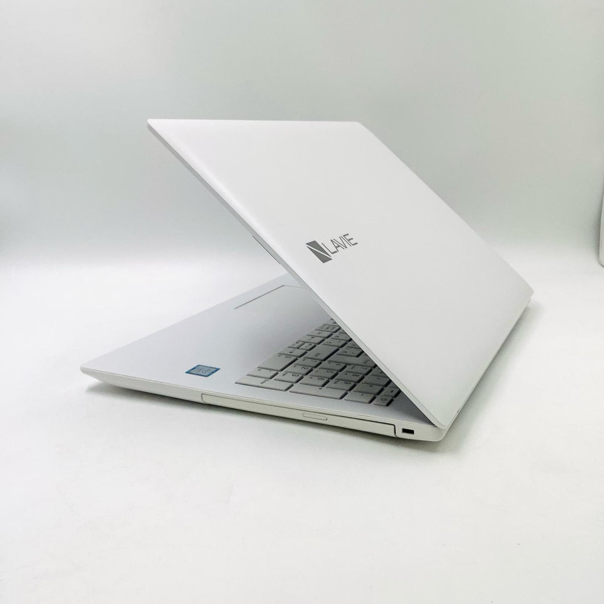 【最速発送】NEC LAVIE PC-NS700MAW-E3 Intel(R) Core(TM) i7-8550U CPU @ 1.80GHz 8GB SSD(RAID) 1TB（実測:932GB） 77.1%【難有】