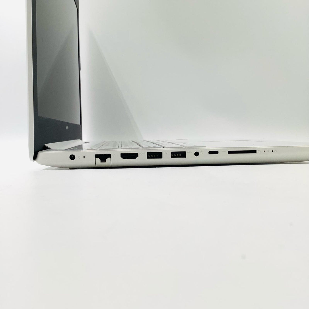 【最速発送】NEC LAVIE PC-NS700MAW-E3 Intel(R) Core(TM) i7-8550U CPU @ 1.80GHz 8GB SSD(RAID) 1TB（実測:932GB） 77.1%【難有】