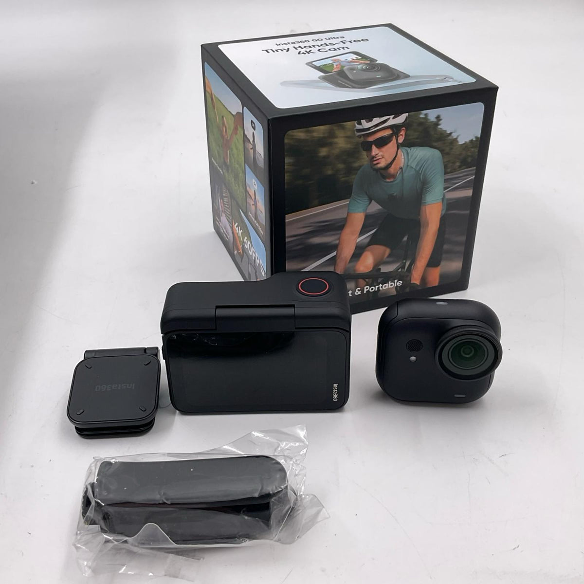 【全額返金保証】【最速発送】Insta360 GO Ultra Creator Bundle（ブラック） 美品 動作確認済