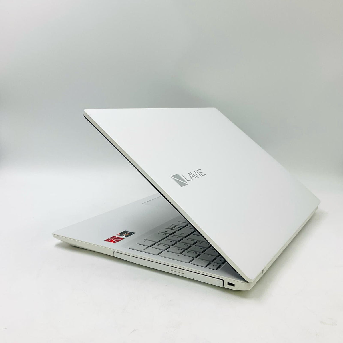【全額返金保証】【最速発送】NEC LAVIE PC-NS300RAW AMD Ryzen 3 3200U with Radeon Vega Mobile Gfx 4GB SSD 256GB AMD Redeon(TM) Vega 3 Graphics 83.8% 美品 動作確認済