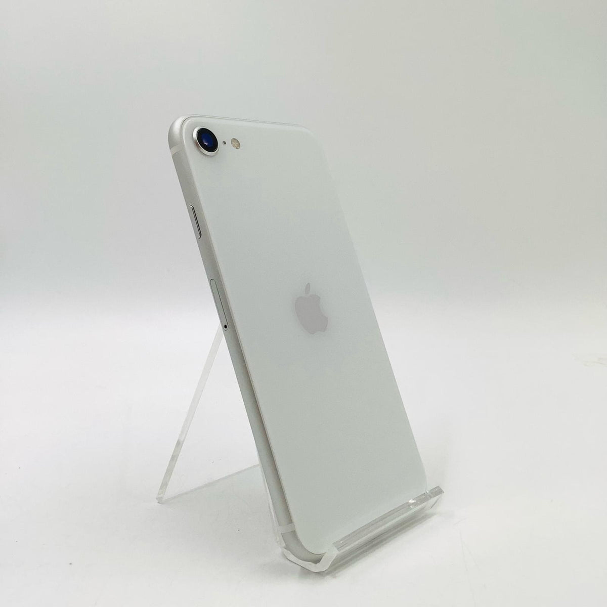【全額返金保証】【最速発送】Apple iPhone iPhone SE（第2世代） 64GB ホワイト docomo 白ロム 美品 動作確認済 82%
