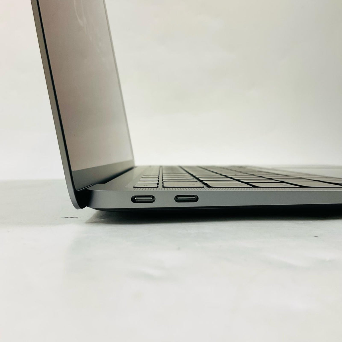 【全額返金保証】【最速発送】Apple MacBook Air 13インチ 2020 Apple M1 16GB 1TB スペースグレイ 92% 美品 動作確認済