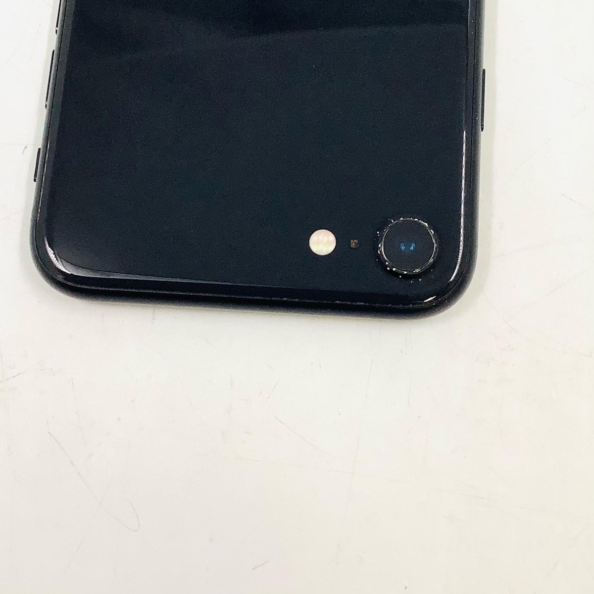 【全額返金保証】【最速発送】Apple iPhone iPhone SE（第2世代） 64GB ブラック SIMフリー 白ロム 動作確認済 77%