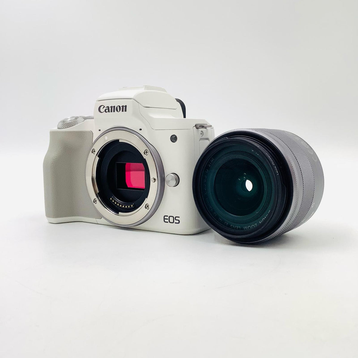 【全額返金保証】【最速発送】Canon デジタル一眼 EOS Kiss M2 ダブルズームキット ホワイト 動作確認済
