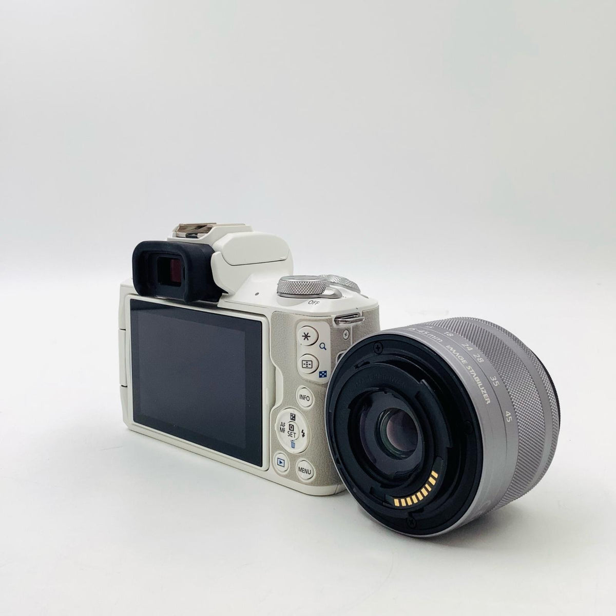 【全額返金保証】【最速発送】Canon デジタル一眼 EOS Kiss M2 ダブルズームキット ホワイト 動作確認済