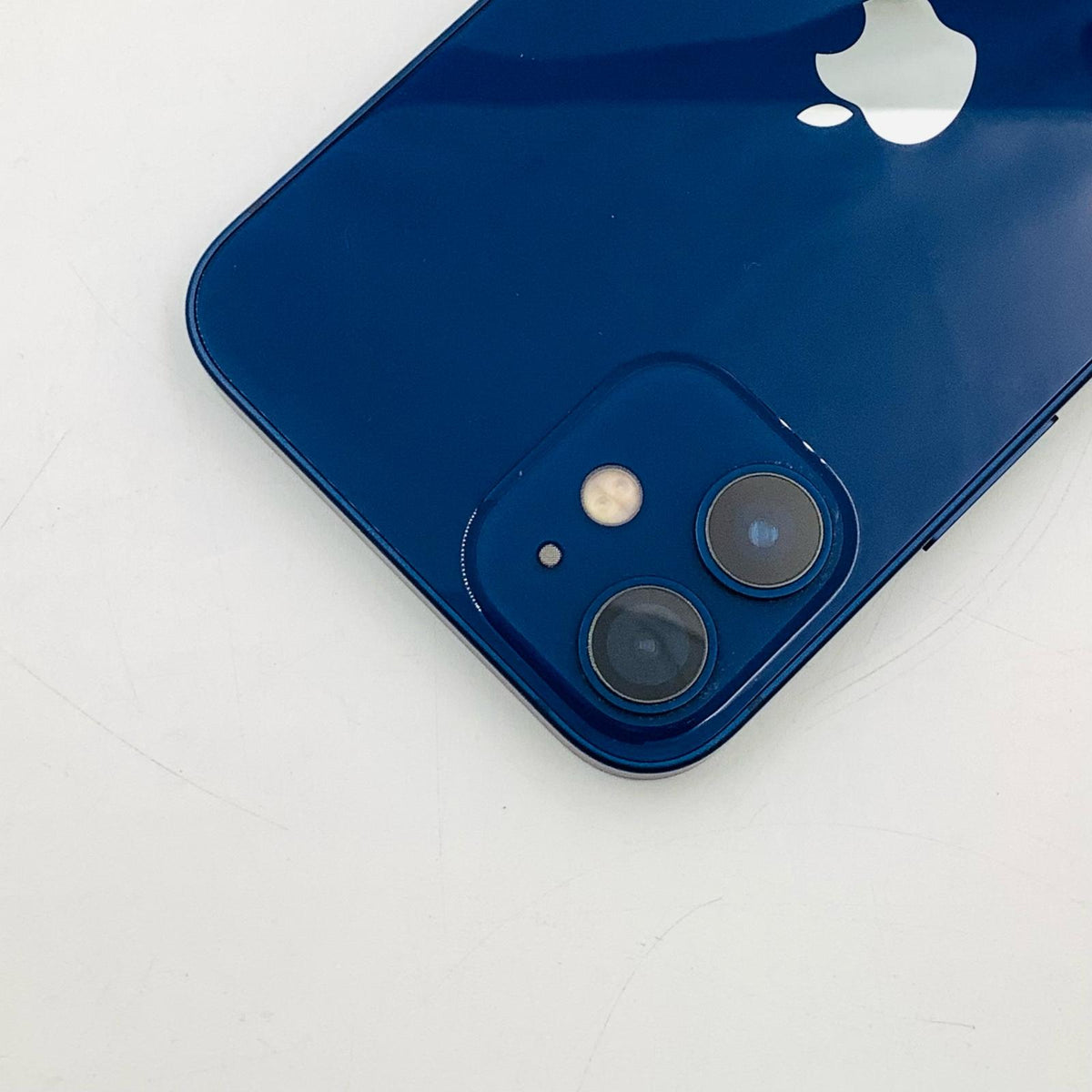 【全額返金保証】【最速発送】Apple iPhone iPhone 12 mini 64GB ブルー docomo SIMフリー 白ロム 動作確認済 76%