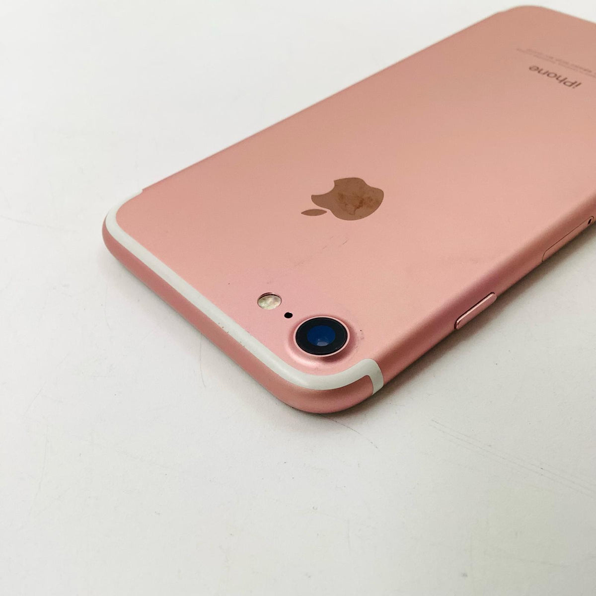 【全額返金保証】【最速発送】Apple iPhone iPhone 7 128GB ローズゴールド au SIMフリー 白ロム 動作確認済 83%