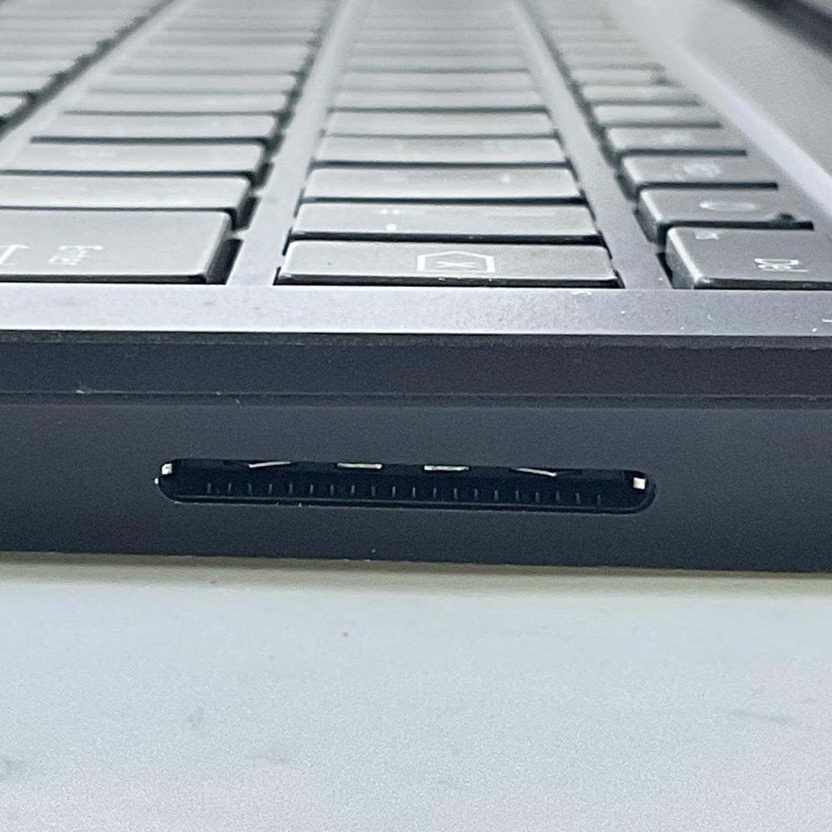 【最速発送】Microsoft Surface Laptop 3 VGL-00018 intel Core i7-1065G7 16GB M.2 SSD 1TB 81%【難有】