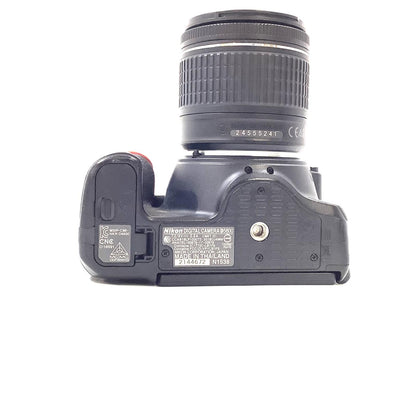 【全額返金保証】【最速発送】Nikon デジタル一眼 D5600 18-55 VR レンズキット ブラック 動作確認済
