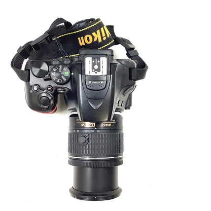 【全額返金保証】【最速発送】Nikon デジタル一眼 D5600 18-55 VR レンズキット ブラック 動作確認済