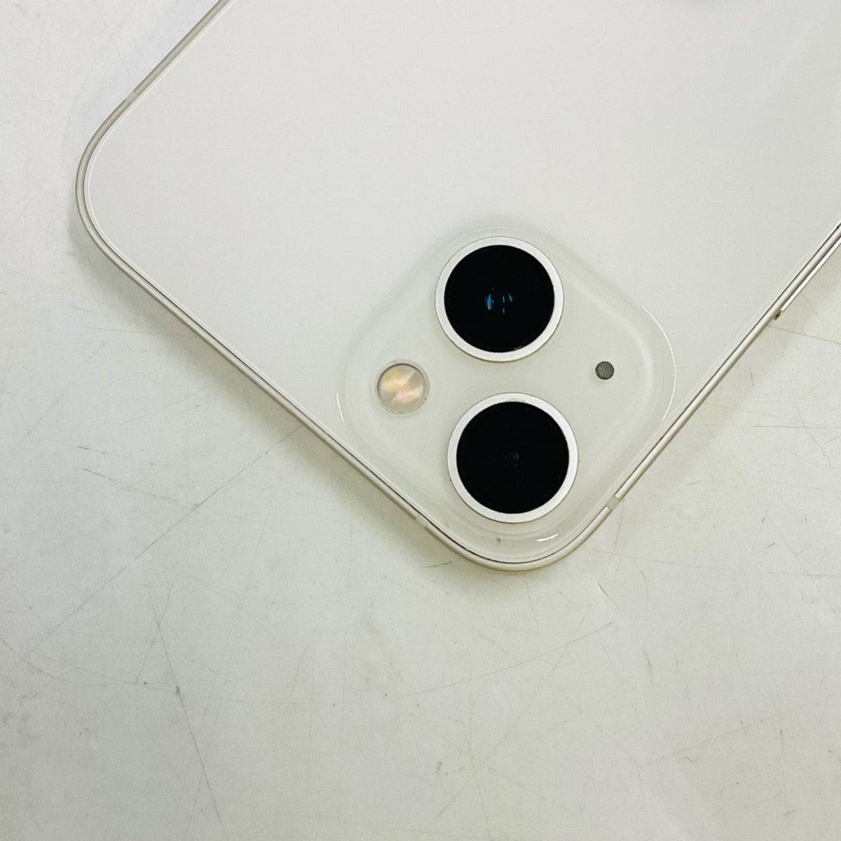 【全額返金保証】【最速発送】Apple iPhone iPhone 13 128GB スターライト docomo SIMフリー 白ロム 美品 動作確認済 85%