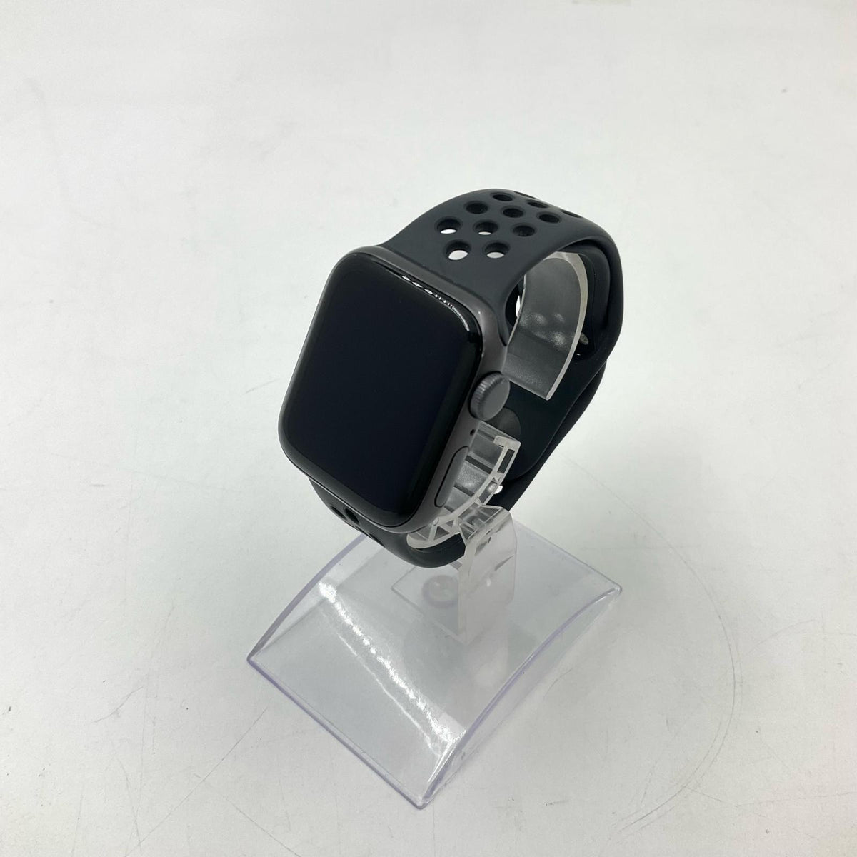 【全額返金保証】【最速発送】Apple Watch Nike SE 第1世代 アルミニウム 40mm GPS 76% 動作確認済