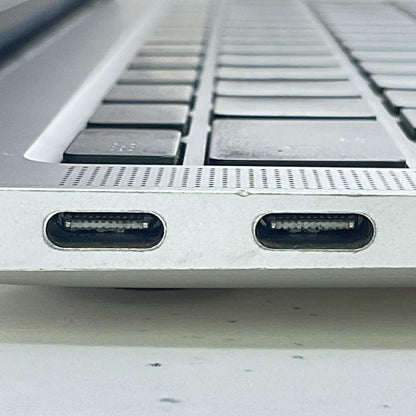 【最速発送】Apple MacBook Air 13インチ 2020 M1 8コア 8GB 256GB シルバー 88%【難有】
