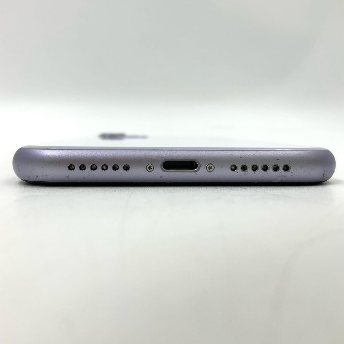 【全額返金保証】【最速発送】Apple iPhone iPhone 11 64GB パープル au 白ロム 動作確認済 73%