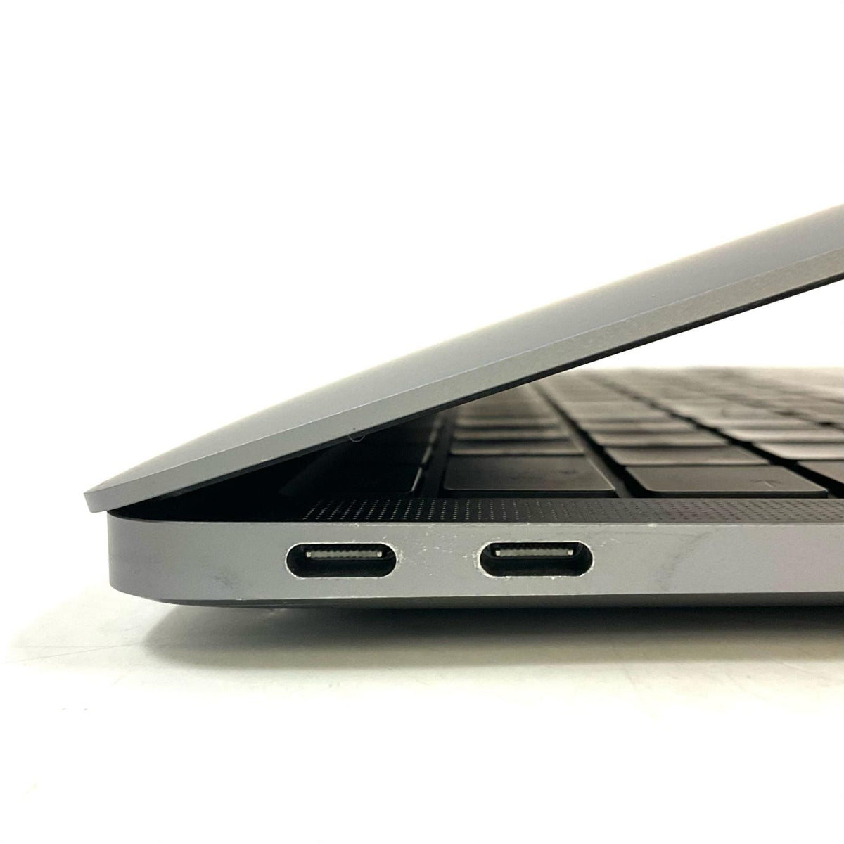 【全額返金保証】【最速発送】Apple MacBook Air 13インチ 2020 Apple M1 8GB 256GB スペースグレイ 85% 美品 動作確認済