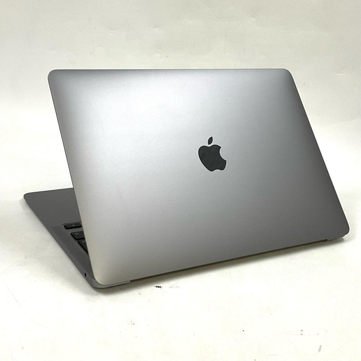 【全額返金保証】【最速発送】Apple MacBook Air 13インチ 2020 Apple M1 8GB 256GB スペースグレイ 85% 美品 動作確認済