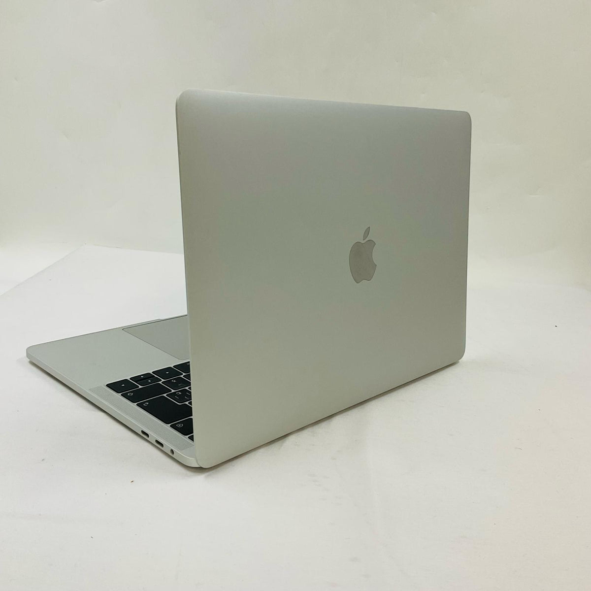 【全額返金保証】【最速発送】Apple MacBook Pro 13インチ 2018 2.3GHz クアッドコアIntel Core i5 8GB 256GB シルバー 美品 動作確認済