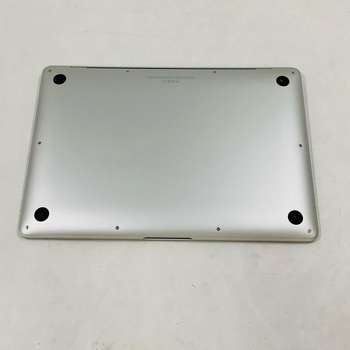 【全額返金保証】【最速発送】Apple MacBook Air 13インチ 2020 Apple M1 8GB 256GB シルバー 91% 美品 動作確認済