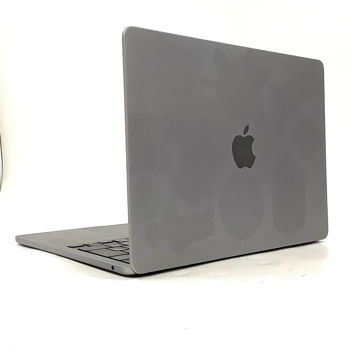 【全額返金保証】【最速発送】Apple MacBook Air 13インチ 2022 Apple M2 8GB 256GB スペースグレイ 83% 動作確認済