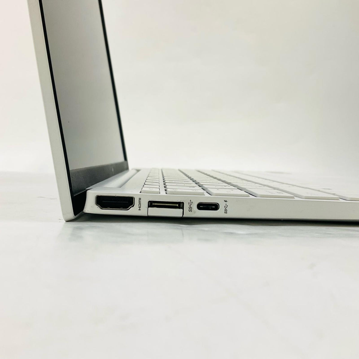 【全額返金保証】【最速発送】HP Pavilion Aero Laptop 13-be2xxx AMD Ryzen 7 7735U 16GB M.2 SSD 512GB 100% 美品 動作確認済