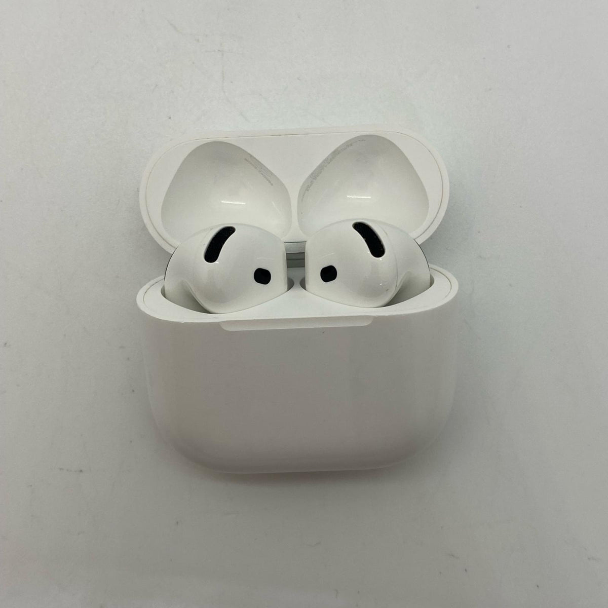 【全額返金保証】【最速発送】Apple AirPods 4(ANC) 美品 動作確認済