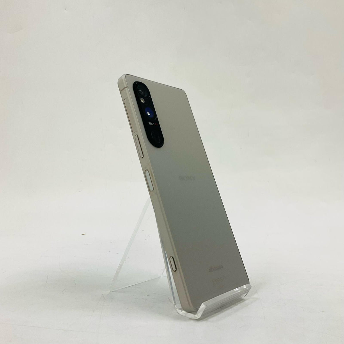 【最速発送】Sony Xperia 1 V 256GB プラチナシルバー docomo SIMフリー S0-51D 白ロム【難有】