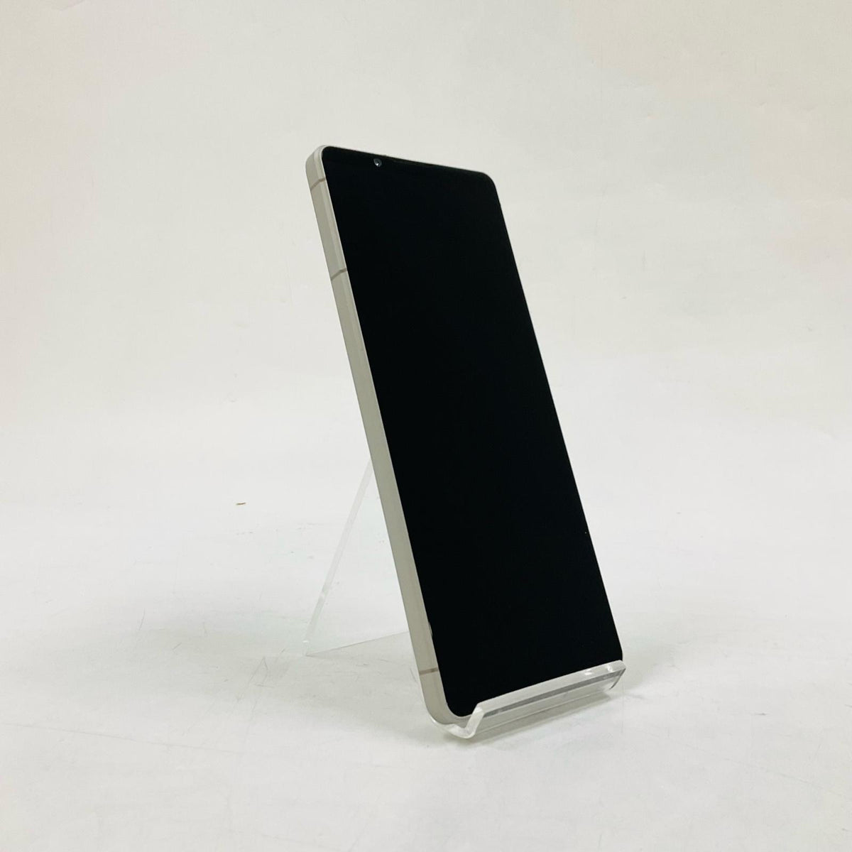【最速発送】Sony Xperia 1 V 256GB プラチナシルバー docomo SIMフリー S0-51D 白ロム【難有】