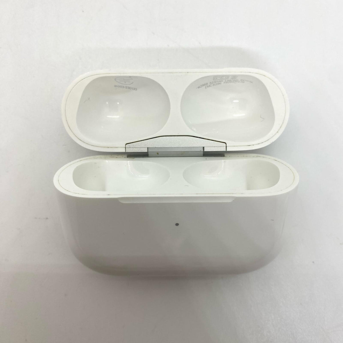 【全額返金保証】【最速発送】Apple AirPods Pro (第２世代）with MagSafe Charging Case (USB-C) 美品 動作確認済